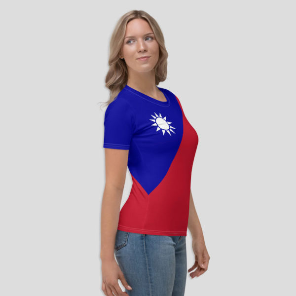Taiwan flag shirt - right